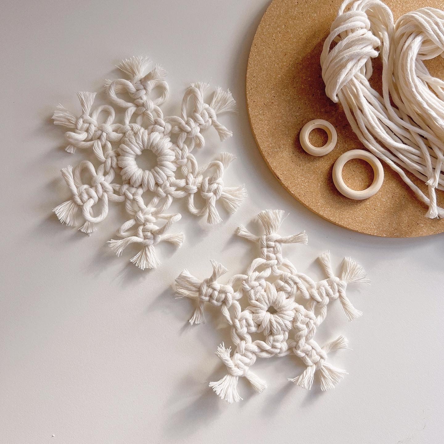 December 4th Holiday Craft Night at Miggy's